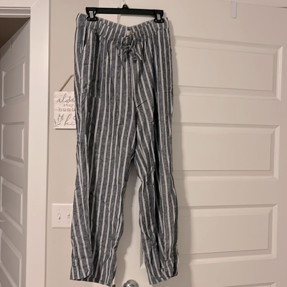 Comfortable striped linen pant from Loft